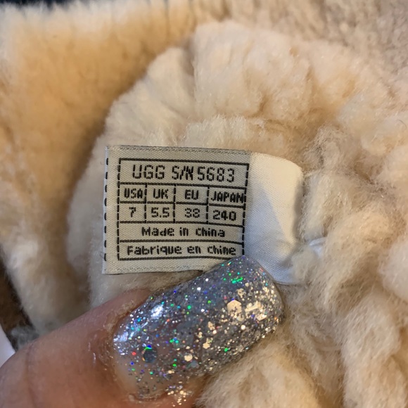 Ugg Classic Tall Boot - Picture 8 of 9